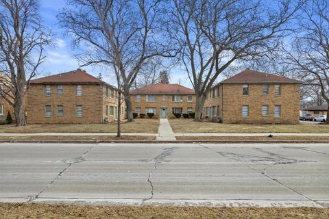 Photo of 3700-3712 N Sherman Blvd, Milwaukee, WI 53216 (MLS # 1952517)