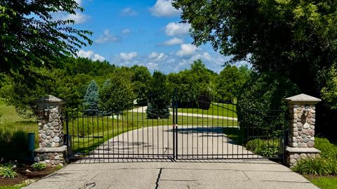 Photo of Lt30 Moelter Dr, Lyons, WI 53147 (MLS # 1956640)