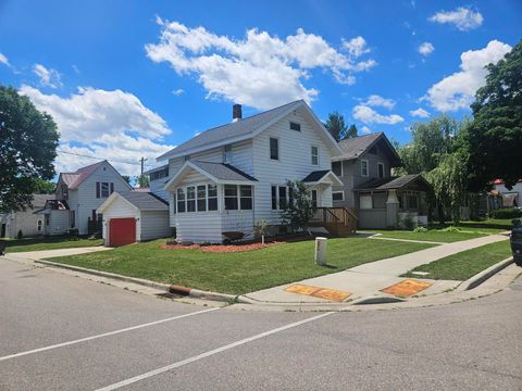 Photo of 319 E Main St, Sparta, WI 54656 (MLS # 1967160)