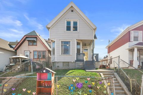 Photo of 1544 S 6th St, Milwaukee, WI 53204 (MLS # 1957139)