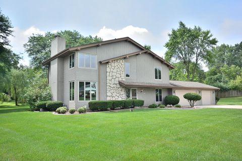 Photo of 11505 W Shields Dr, Franklin, WI 53132 (MLS # 1930736)