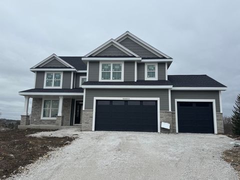 Photo of N56W20719 Muirfield Dr, Menomonee Falls, WI 53051 (MLS # 1947810)