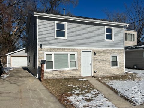 Photo of 4316 Victory Ave, Racine, WI 53405 (MLS # 1949678)