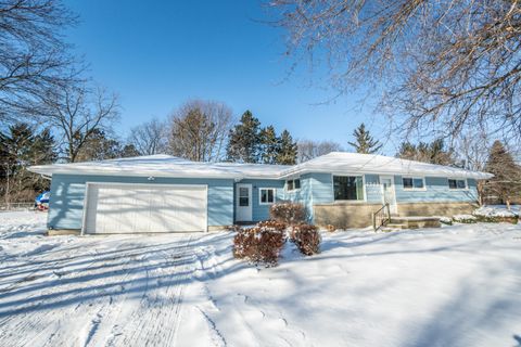 Photo of 6349 Nabob Dr, West Bend, WI 53095 (MLS # 1948285)