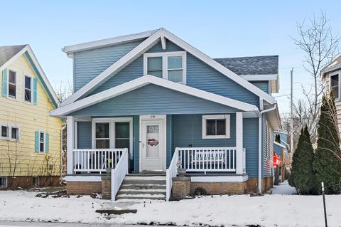 Photo of 115 Lincoln Ave, Sheboygan, WI 53081 (MLS # 1950538)