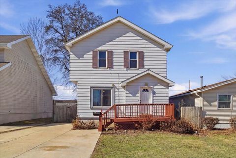 Photo of 7704 40th Ave, Kenosha, WI 53142 (MLS # 1953158)
