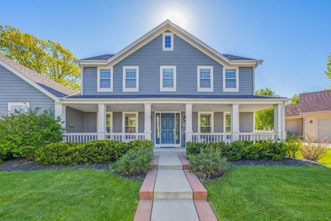 Photo of 3818 S Centennial Cir, Milwaukee, WI 53221 (MLS # 1962748)