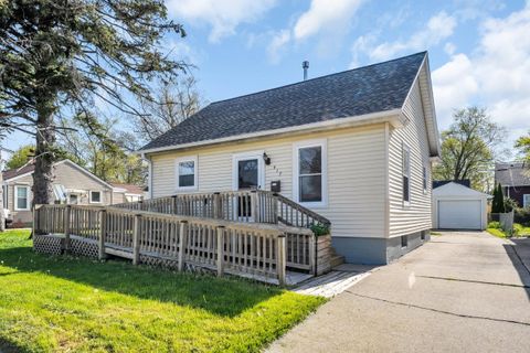 Photo of 417 Island Ave Ave, Racine, WI 53405 (MLS # 1961396)