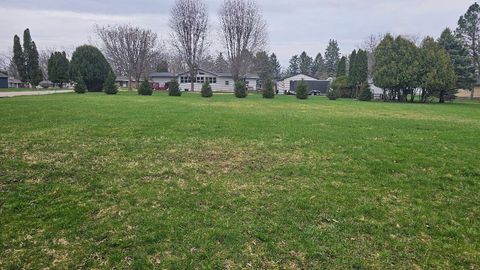 Photo of Lt2 Garrison Dr, Lake Geneva, WI 53147 (MLS # 1956381)