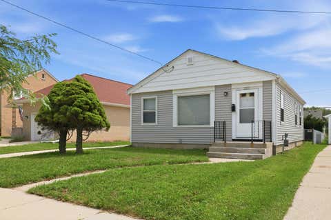 Photo of 2023 E Tripoli Ave, Saint Francis, WI 53235 (MLS # 1975647)