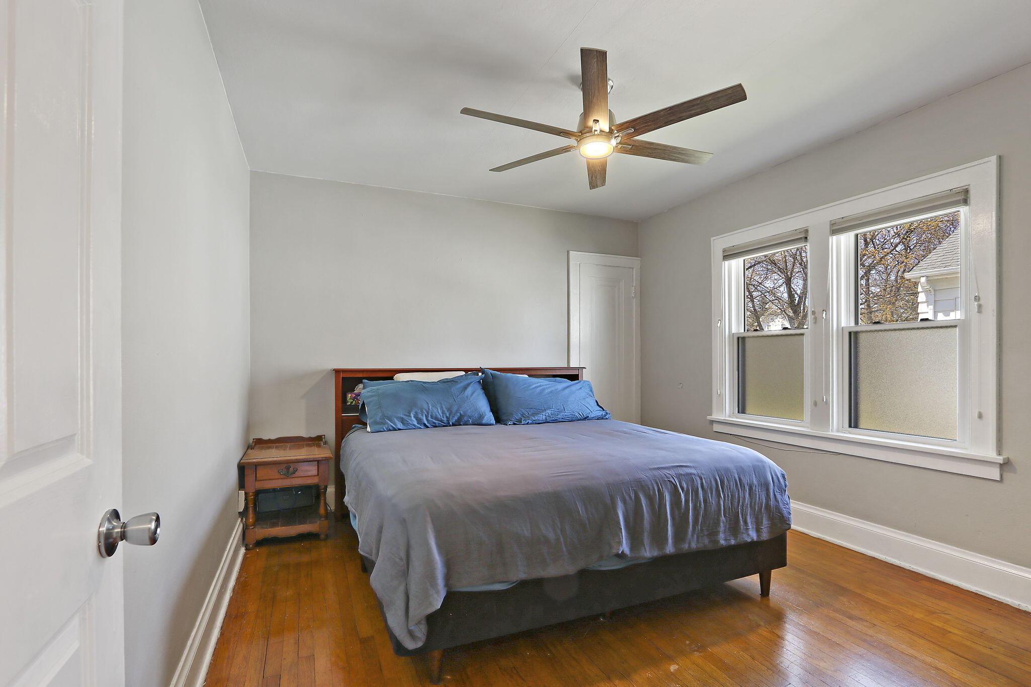 Kenosha, Wisconsin 53144, United States, 2 Bedrooms Bedrooms, ,2 BathroomsBathrooms,Residential,Pending,127111