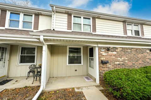 Photo of 6230 W College Ave, Greendale, WI 53129 (MLS # 1940936)