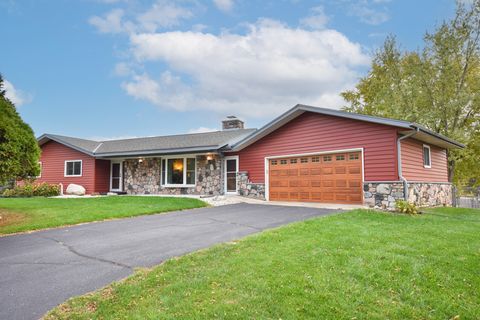 Photo of N3809 West St, Sullivan, WI 53178 (MLS # 1940959)