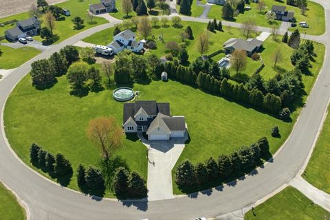 Photo of N8034 Nicky Ct, Troy, WI 53120 (MLS # 1959285)