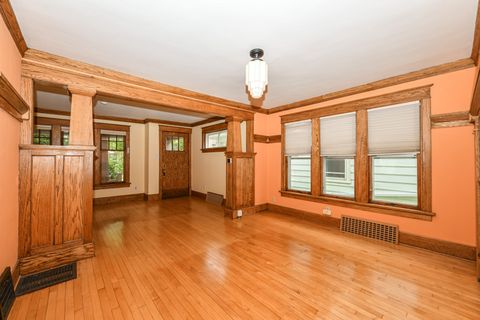 Photo of 3751 W Frederica Pl, Milwaukee, WI 53215 (MLS # 1883180) Photo of 3751 W Frederica Pl, Milwaukee, WI 53215 (MLS # 1883180)