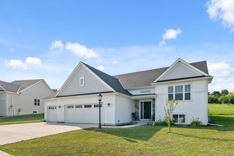 Photo of 1688 Boulder Pass, Port Washington, WI 53074 (MLS # 1929769)