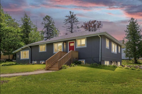 Photo of W3297 Hilltop Rd, Lake Geneva, WI 53147 (MLS # 1978914)
