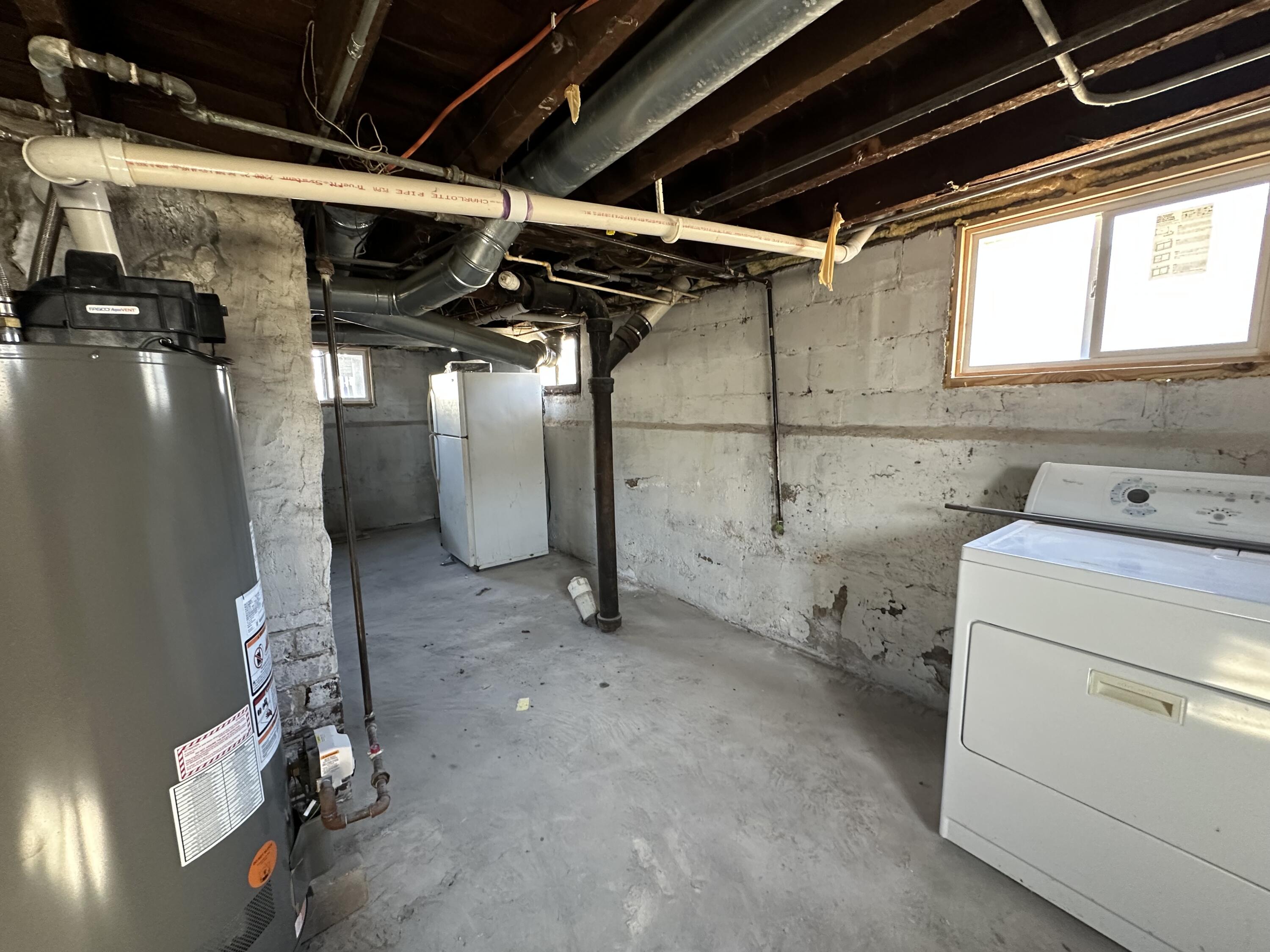 Kenosha, Wisconsin 53140, United States, 3 Bedrooms Bedrooms, ,2 BathroomsBathrooms,Residential,Active,86119