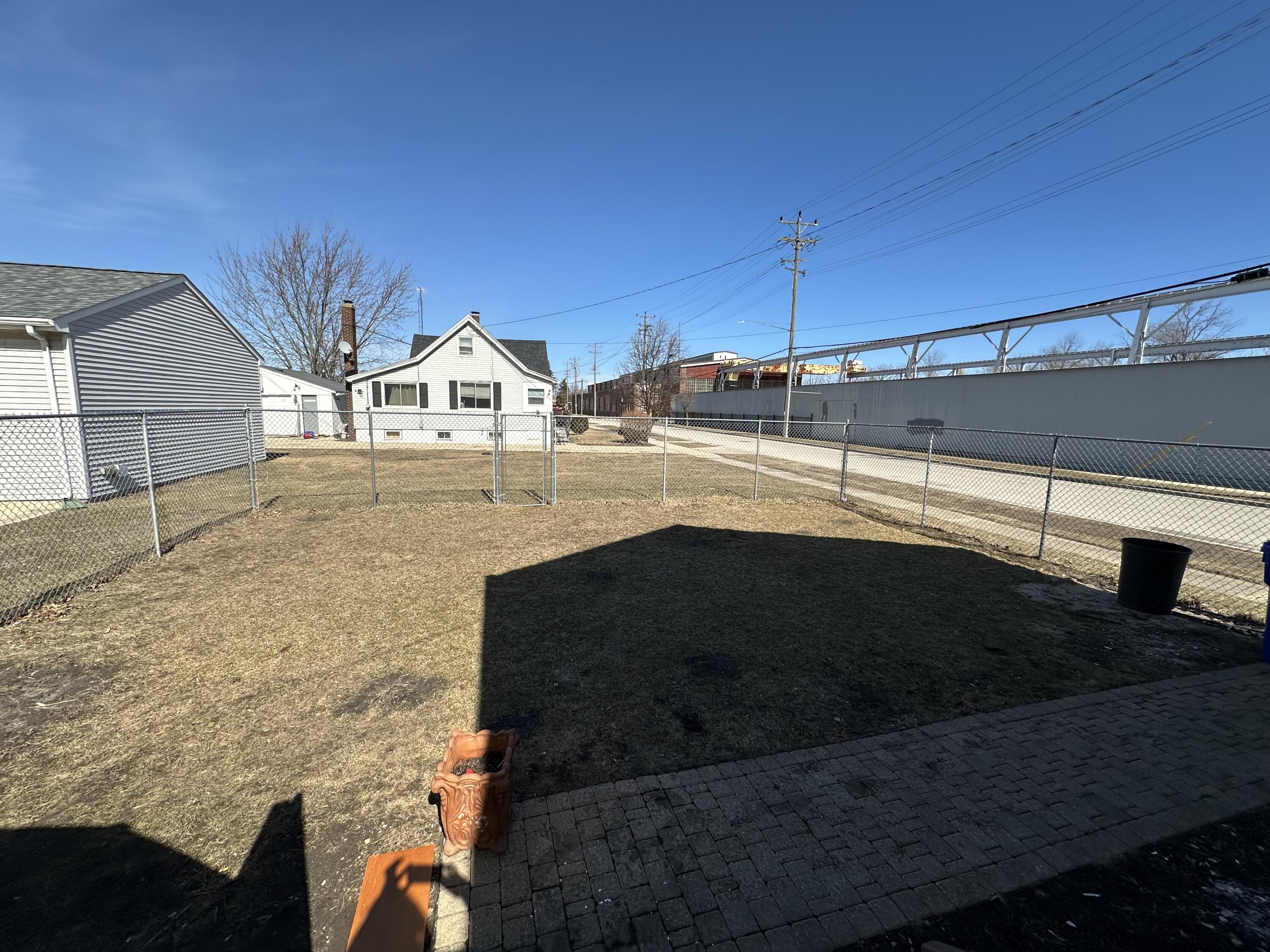 Kenosha, Wisconsin 53140, United States, 3 Bedrooms Bedrooms, ,2 BathroomsBathrooms,Residential,Active,86119