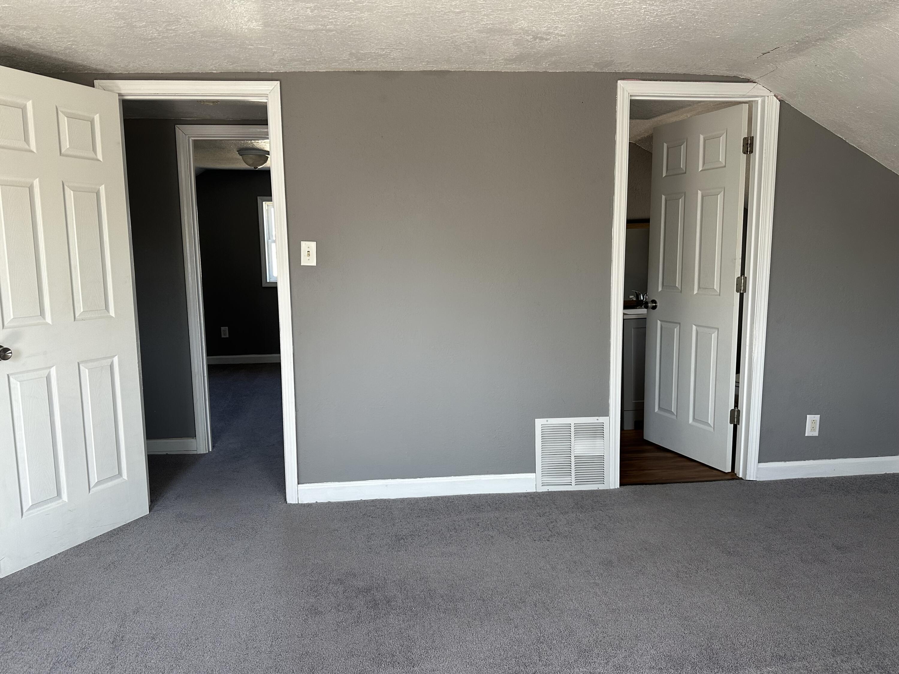 Kenosha, Wisconsin 53140, United States, 3 Bedrooms Bedrooms, ,2 BathroomsBathrooms,Residential,Active,86119