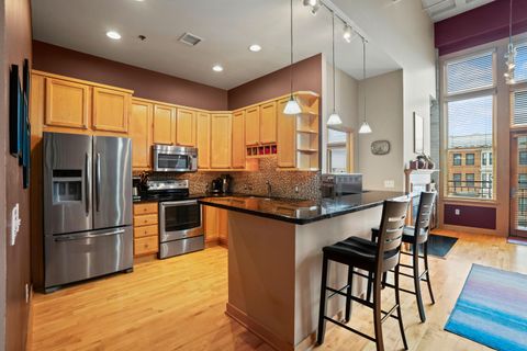 1325 N Van Buren St, Milwaukee, WI 53202 - #: 1917993