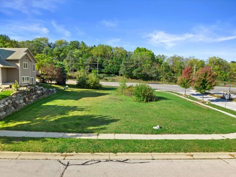 Photo of Lot 90 Oak Valley Ln, Waukesha, WI 53188 (MLS # 1950490)