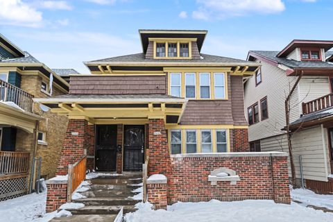 Photo of 2642 N 50th St, Milwaukee, WI 53210 (MLS # 1954359)