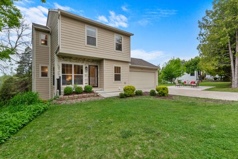Photo of 631 W Pierre Ln, Port Washington, WI 53074 (MLS # 1918256)