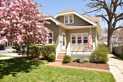 Photo of 214 N 73rd St, Milwaukee, WI 53213 (MLS # 1917226)