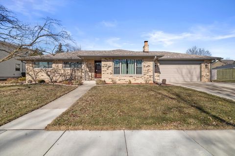 Photo of 3318 14th Pl, Kenosha, WI 53144 (MLS # 1950807)