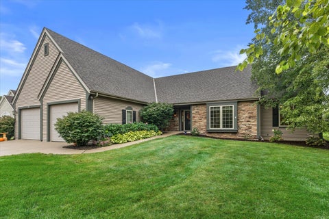 Photo of 8361 S 44th St, Franklin, WI 53132 (MLS # 1982904)