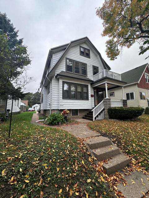Photo of 3751 S Kansas Ave, Milwaukee, WI 53207 (MLS # 1985311)