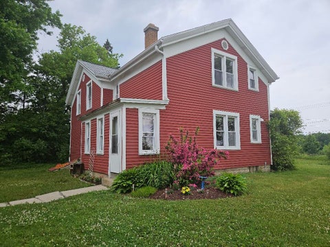 Photo of N120W14985 Freistadt Rd, Germantown, WI 53022 (MLS # 1971765)