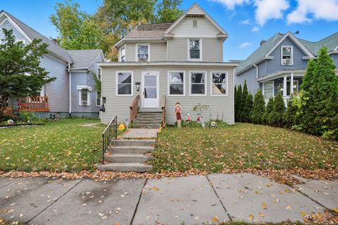 Photo of 1504 Owen Ave, Racine, WI 53403 (MLS # 1952356)
