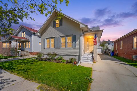 Photo of 1238 Romayne Ave, Racine, WI 53402 (MLS # 1964240)