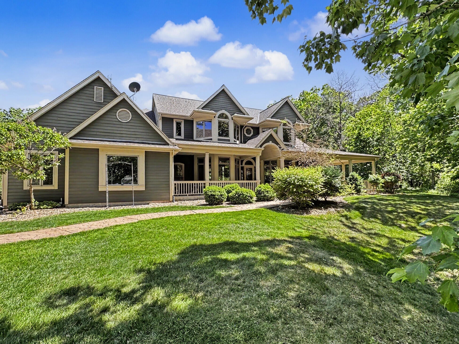 12301 W Ryan Rd, Franklin, WI, 53132, USA, 4 Bedrooms Bedrooms, ,5 BathroomsBathrooms,Residential,Pending,12301 W Ryan Rd,1974694