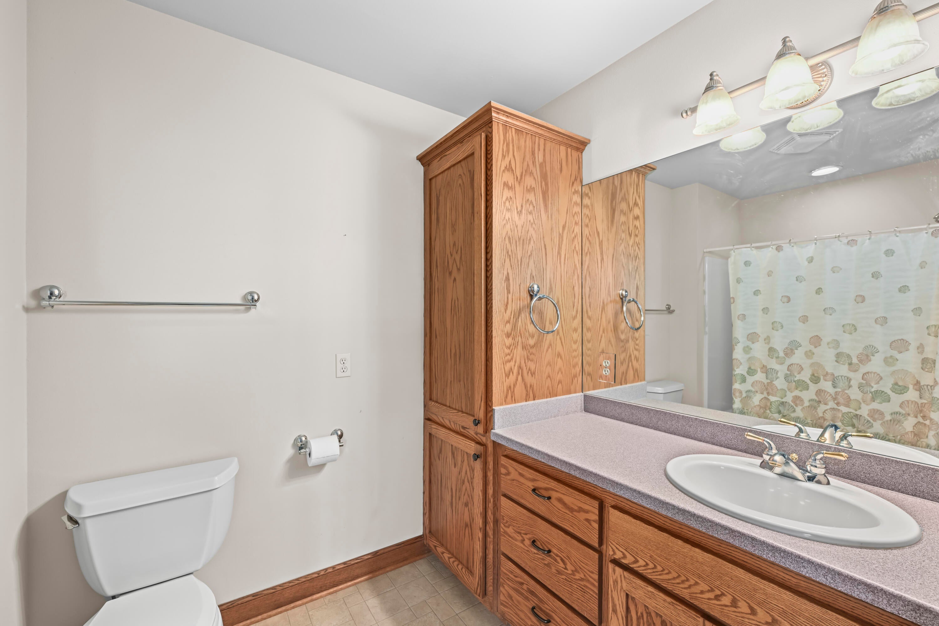 12301 W Ryan Rd, Franklin, WI, 53132, USA, 4 Bedrooms Bedrooms, ,5 BathroomsBathrooms,Residential,Pending,12301 W Ryan Rd,1974694