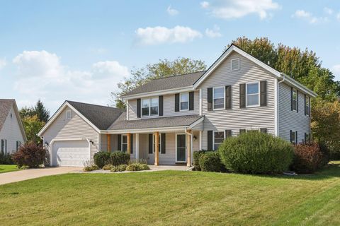 Photo of W247N5929 Grouse Ct, Sussex, WI 53089 (MLS # 1937939)
