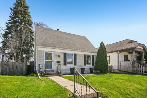 Photo of 2426 S 64th St, West Allis, WI 53219 (MLS # 1957867)