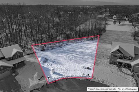 Photo of 727 Brookview Ct, Caledonia, WI 53402 (MLS # 1944730)