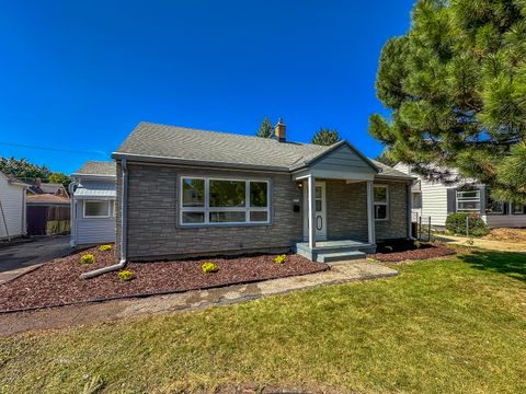 Photo of 2451 S 82nd St, West Allis, WI 53219 (MLS # 1937550)
