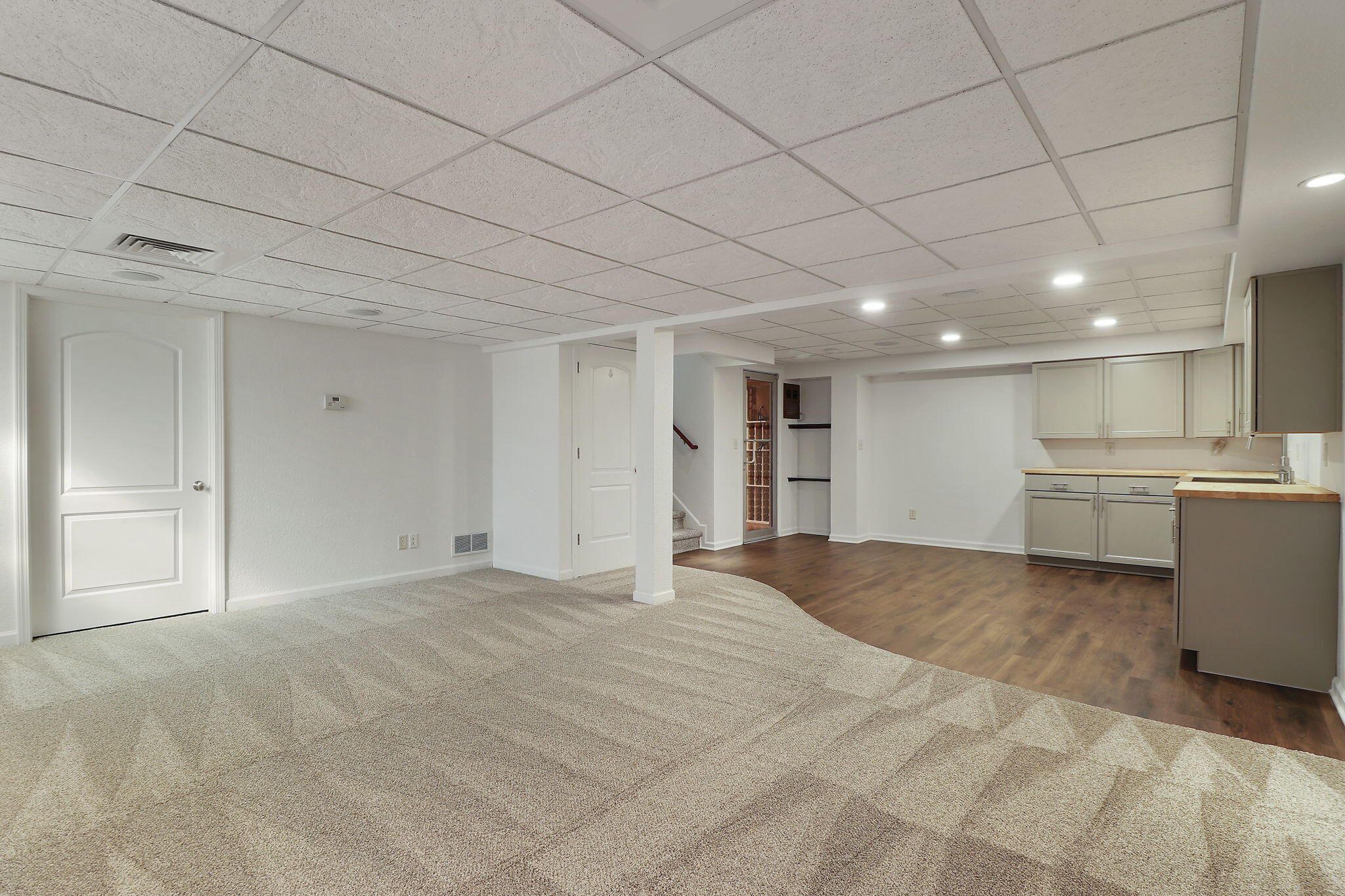 Kenosha, Wisconsin 53144, United States, 2 Bedrooms Bedrooms, ,3 BathroomsBathrooms,Residential,Active,172701