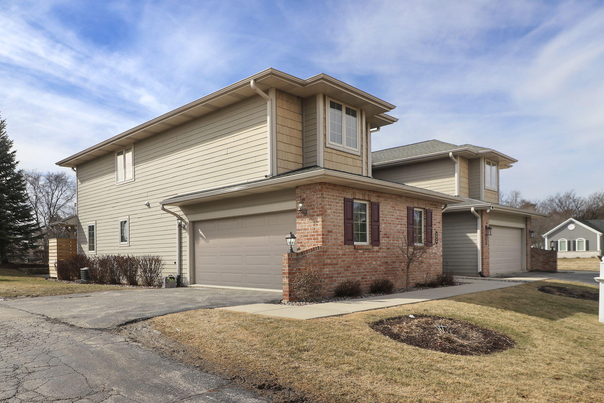 Kenosha, Wisconsin 53144, United States, 2 Bedrooms Bedrooms, ,3 BathroomsBathrooms,Residential,Active,172701