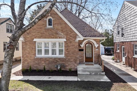 2915 N 72nd St, Milwaukee, WI 53210 - #: 1914995
