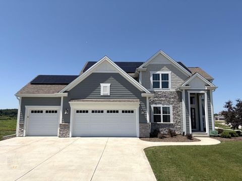 Photo of W256N6649 Beaver Creek Ln, Sussex, WI 53089 (MLS # 1970851)