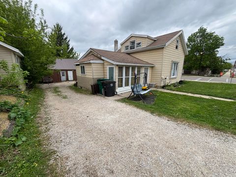 Photo of W164N9039 Water St, Menomonee Falls, WI 53051 (MLS # 1963300)