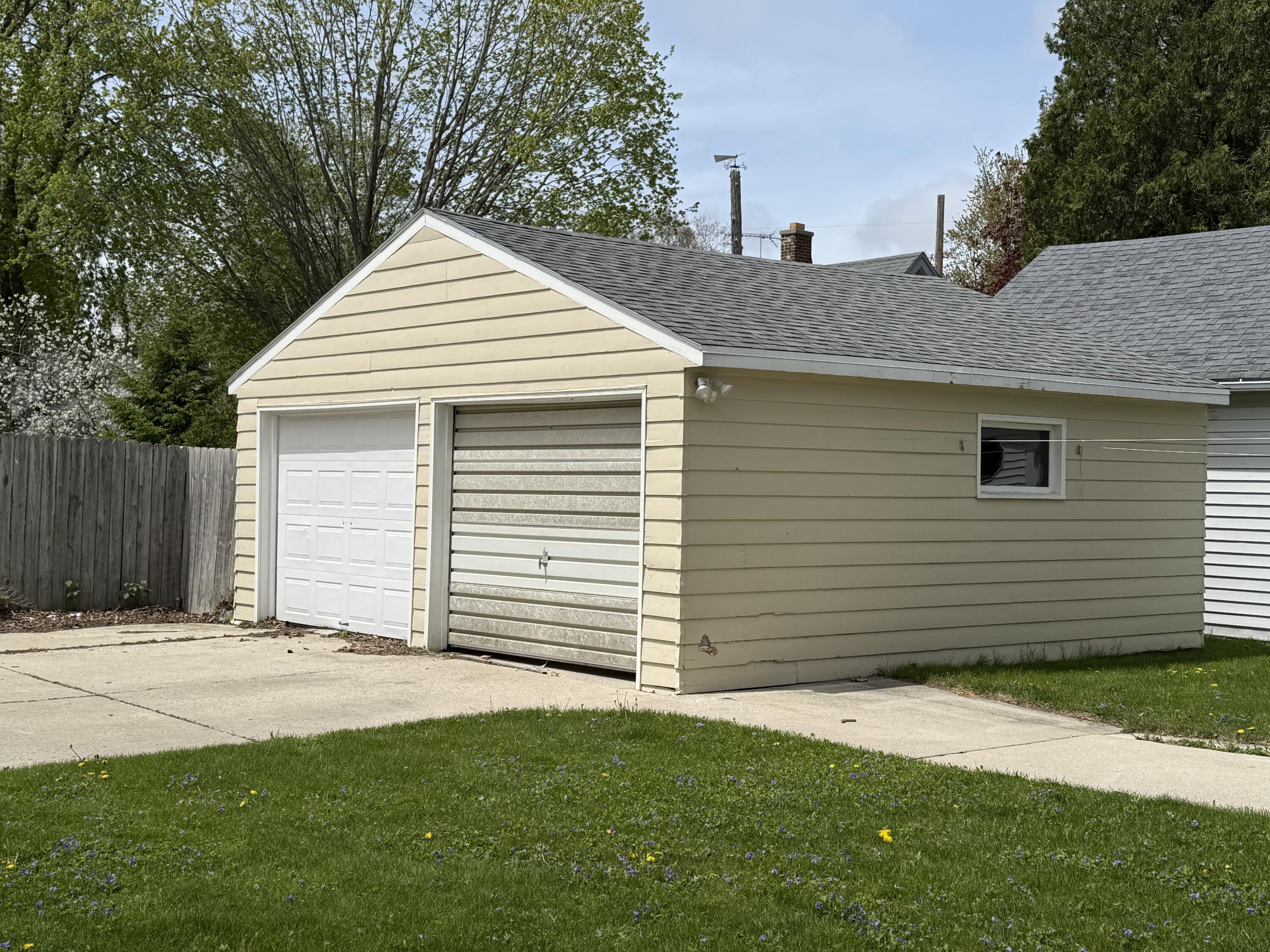 Manitowoc, Wisconsin 54220, United States, ,Residential,Active,135042