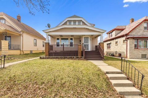 Photo of 3349 S 7th St, Milwaukee, WI 53215 (MLS # 1955816)
