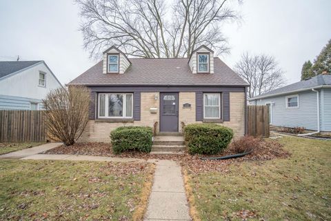 Photo of 1137 S 107th St, West Allis, WI 53214 (MLS # 1951137)