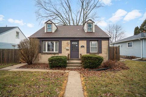 Photo of 1137 S 107th St, West Allis, WI 53214 (MLS # 1951137)